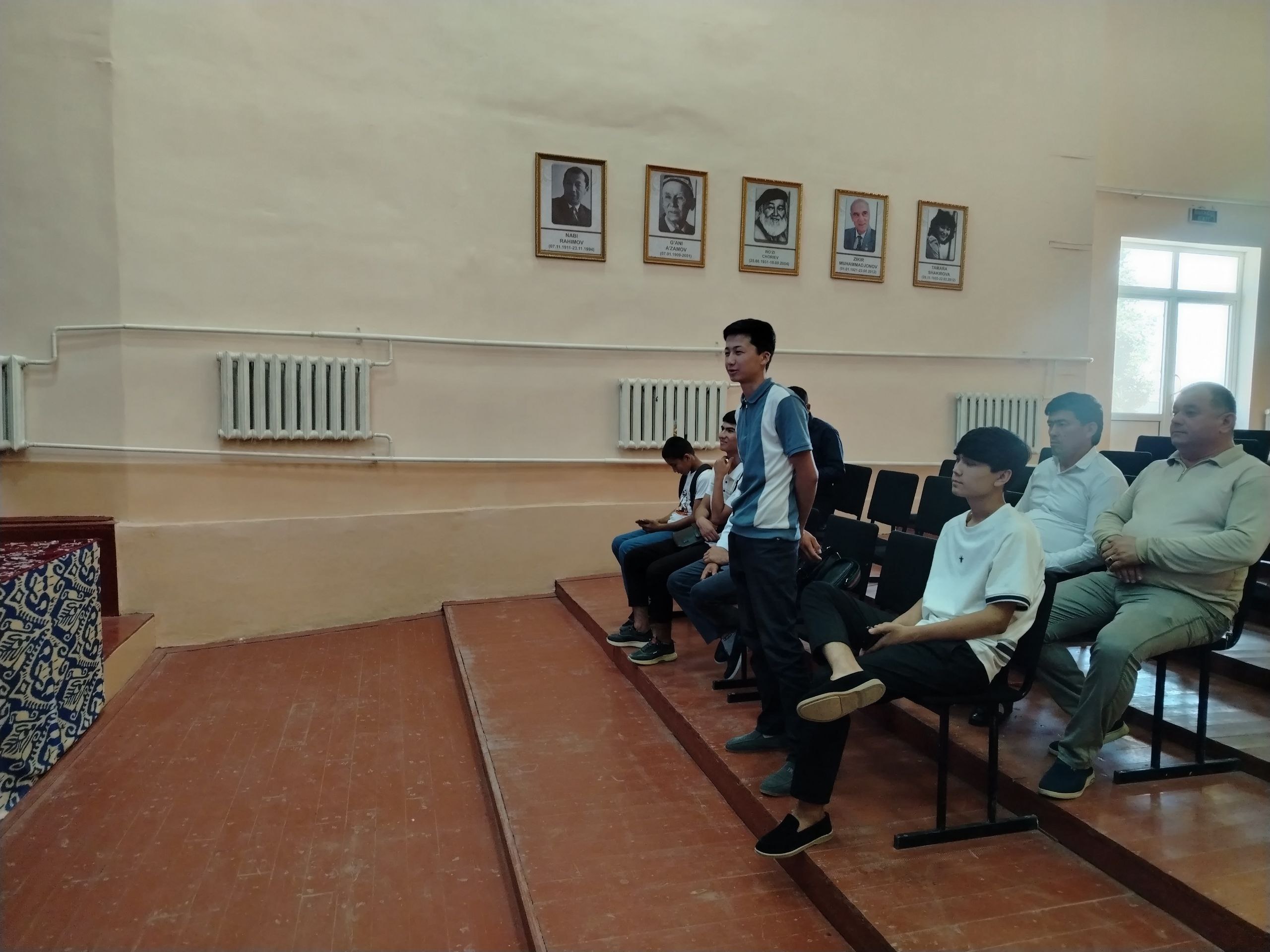 "Raxbar va yoshlar" uchrashuvi bo'lib o'tdi.