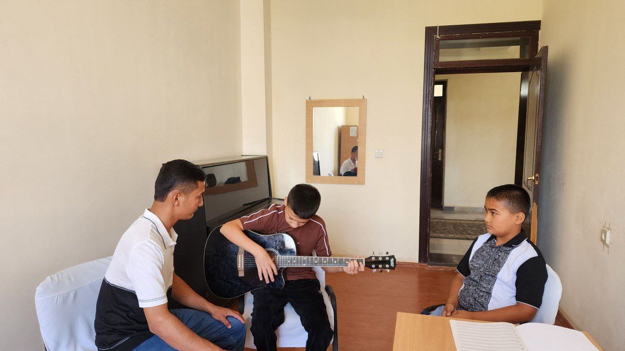 "Dolzarb 90 kun" loyihasi doirasida musiqa to‘garaklari faoliyati yo‘lga qo‘yildi