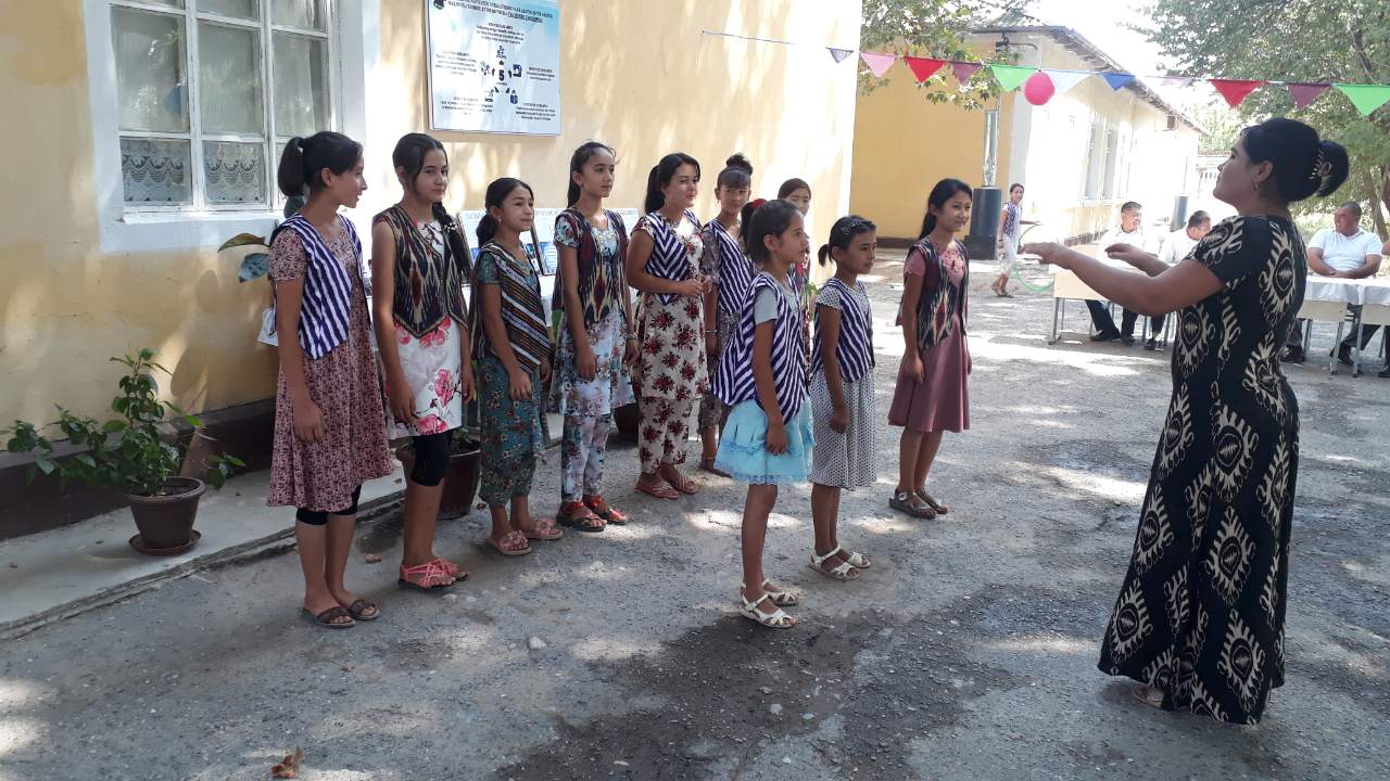 Yoshlarning bo'sh vaqtini mazmunli tashkil etish bo'yicha "Dolzarb 90 kunlik" tadbirlari davom etmoqda  "Dolzarb 90-kun" vazifalar ijrosini bajarish maqsadida Oltinsoy tuman O'zbekiston bog'ida “Jadidlar millat qahramoni” mavzusida keng qamrovli tadbir o'