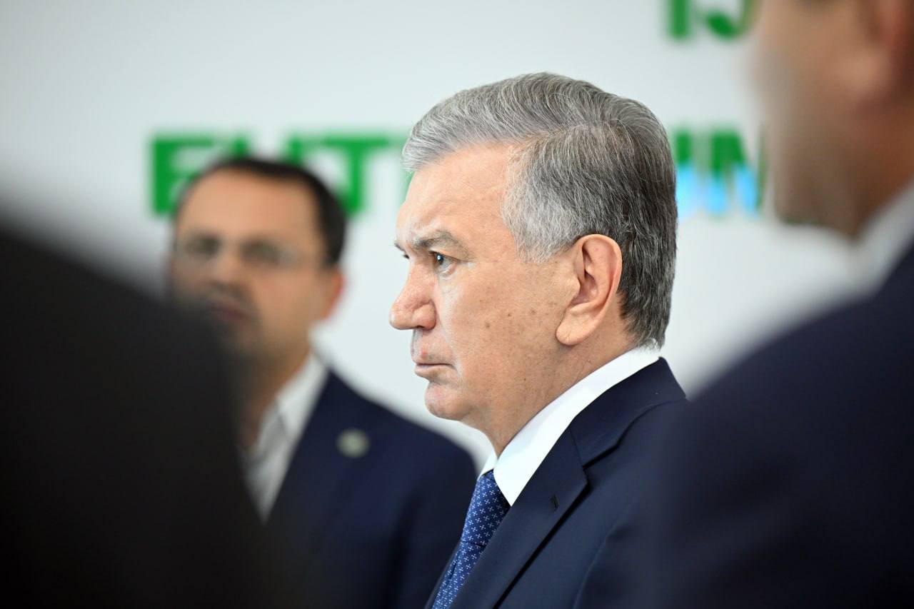 ⚡️ Prezident Shavkat Mirziyoyev Qashqadaryo viloyati Ko‘kdala tumani ma’muriy markazidagi ulkan bunyodkorlik ishlari bilan tanishdi. (https://president.uz/uz/lists/view/8248)