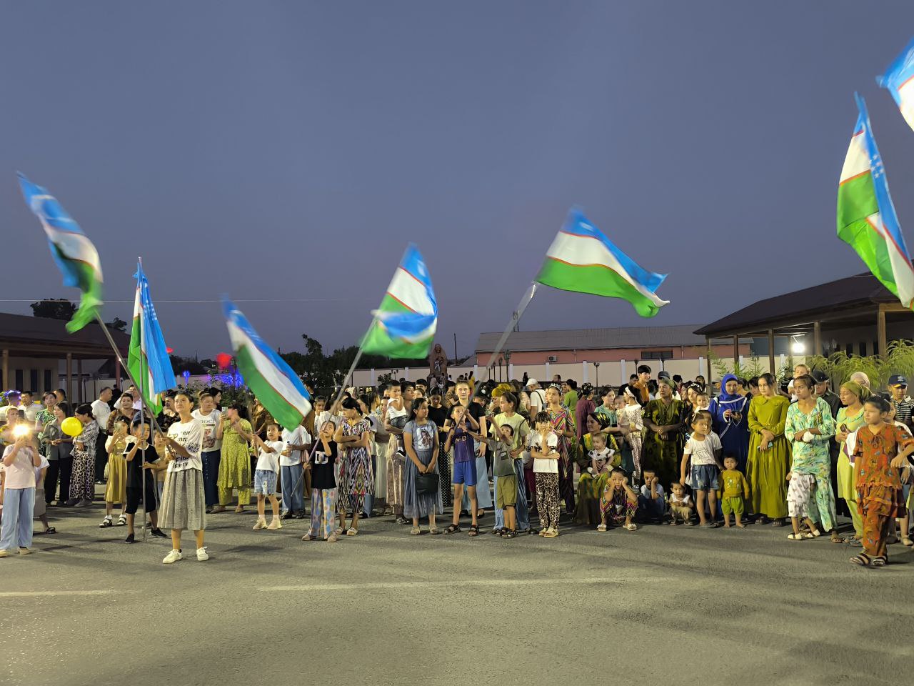 30-Iyun – Yoshlar kuni munosabati bilan Sherobodda gala konsert bo‘lib o‘tdi