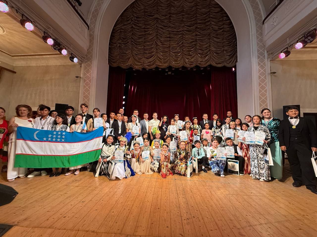 YUTUQLAR BARDAVOM BO'LSIN!