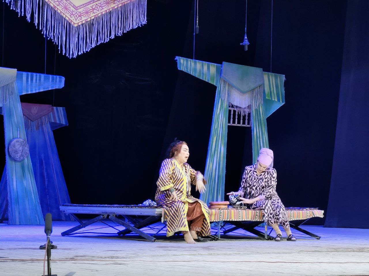 🎭 Spektakl namoyishi.