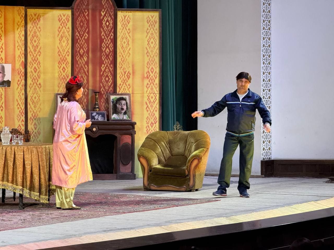 🎭 Spektakl namoyishi