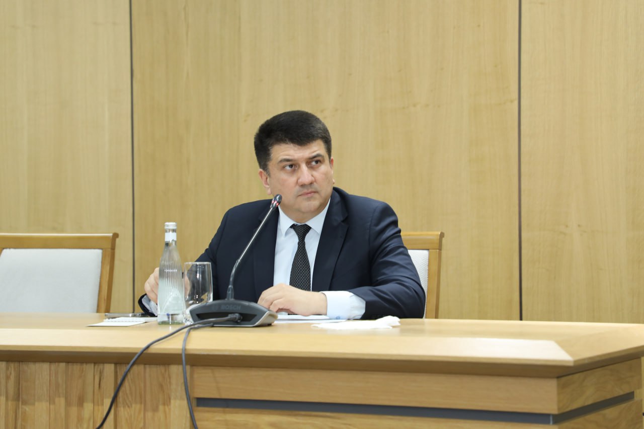 ⚡️Byudjet mablag‘laridan samarali foydalanish bo‘yicha tanqidiy yig‘ilish bo‘lib o‘tdi