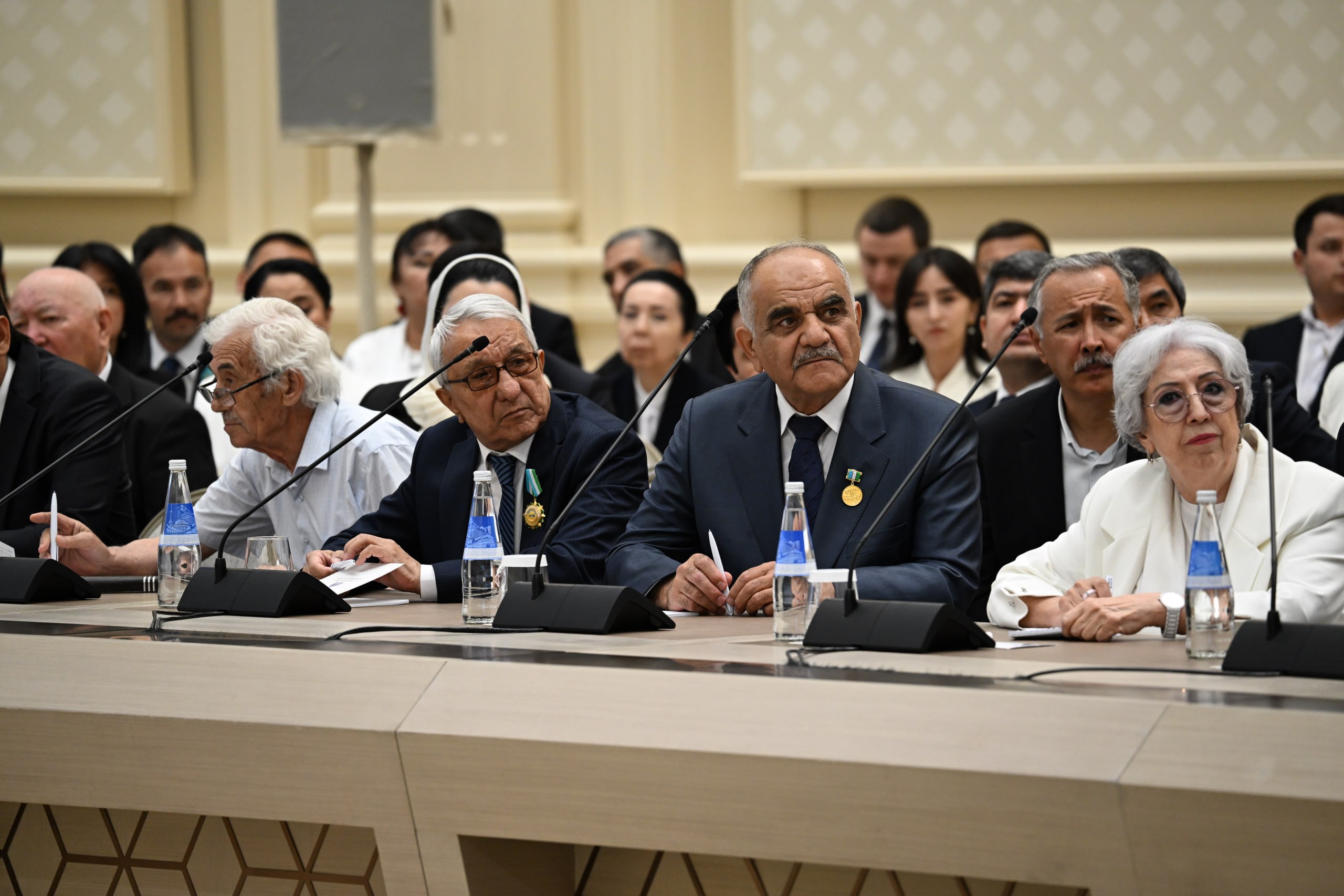 Endilikda har yili 1 ming nafar shoir va yozuvchilar, madaniyat va san’at vakillari, muzey xodimi va rassomlarga uy-joy olish uchun ipoteka krediti dastlabki to‘lovining 50 foizi qoplab beriladi.